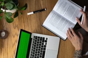 Aide pour un Mémoire en droit des affaires