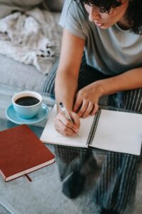 Faire un rapport de stage en architecture : aide en ligne